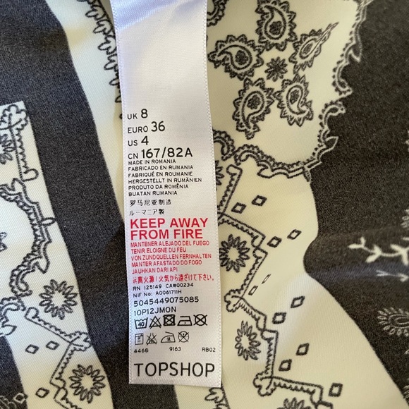 Topshop paisley midi dress 🦁 beautiful dress, but is to small for me 😞 - Picture 5 of 6